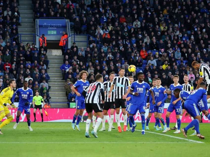 Newcastle ‘fluturon’ në tabelë, e mposht me rezultat të thellë Leicesterin