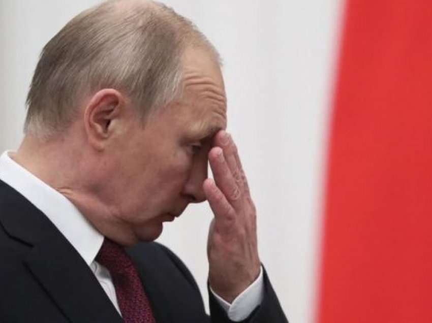 Eksperti rus: Putin po mbahet gjallë nga mjekët e huaj, por po i vjen fundi