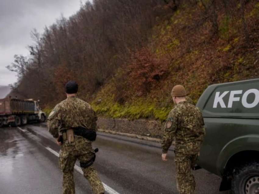 Fetoshi hedh dyshimet për skenar në veri: Mungesa e përgjigjes së KFOR-it ndaj Vuçiqit, trimëroi bandat serbe