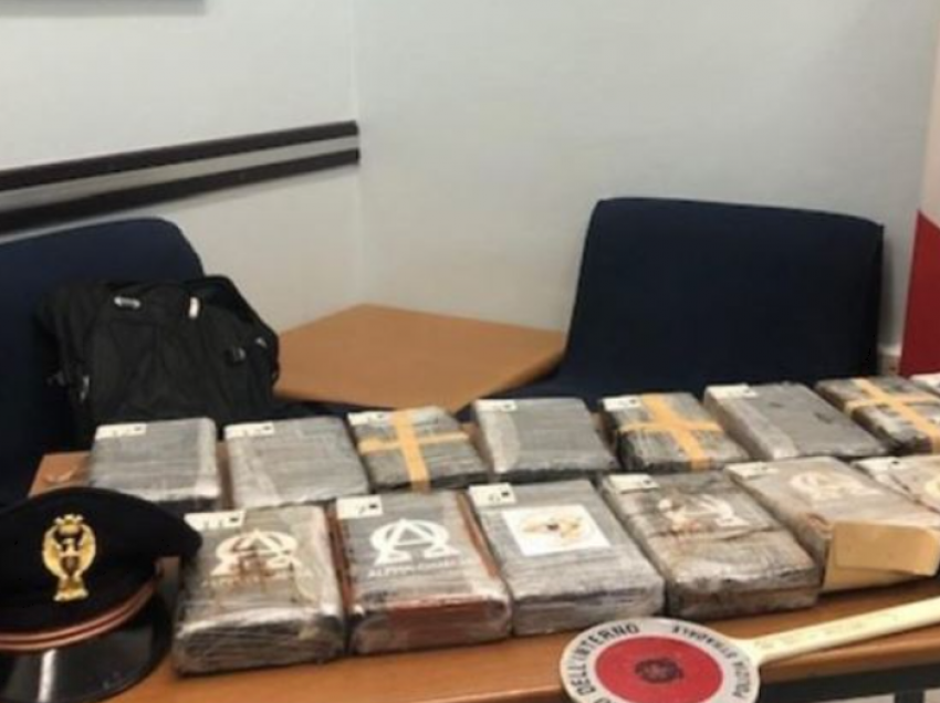 U kap me 21 kilogram kokainë, dënohet me 5 vite burg shqiptari