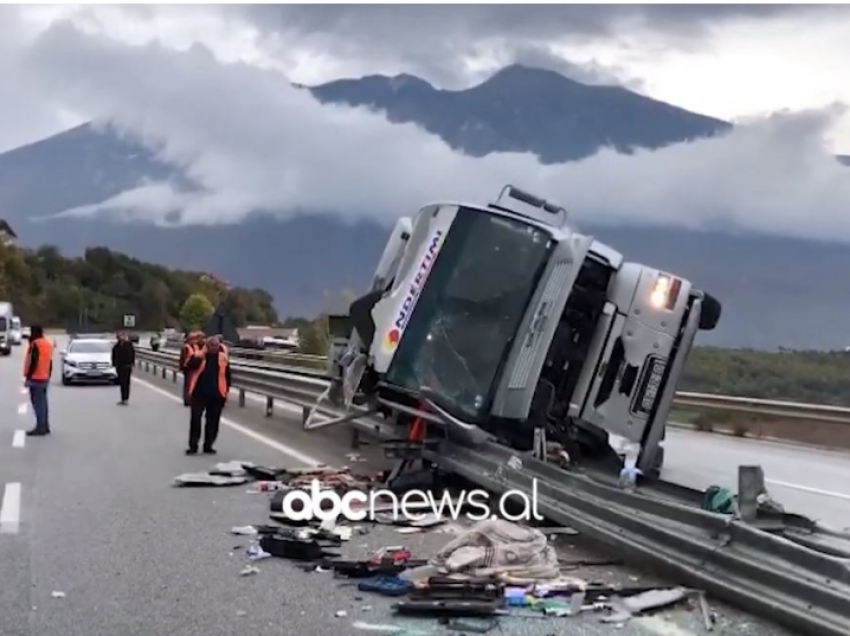 Rrugët e Shqipërisë u përgjakën gjatë vitit 2022, u shënuan 1190 aksidente dhe 161 viktima