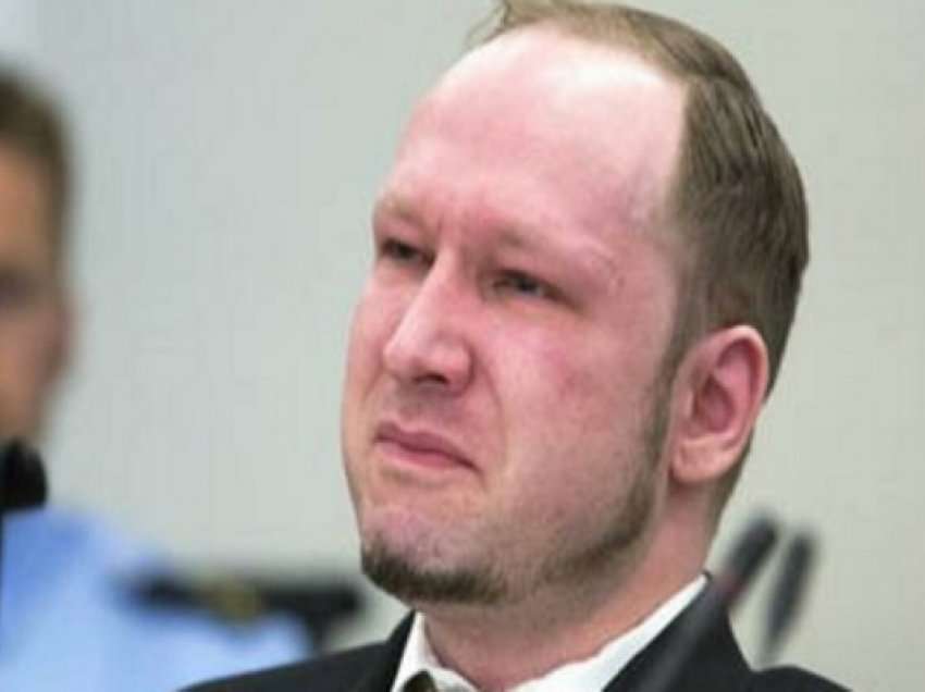 ​Refuzohet lirimi me kusht i vrasësit masiv Breivik