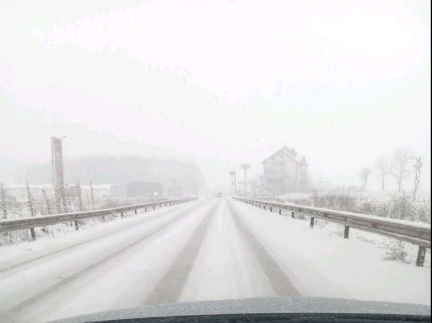 Rrugët e papastruara nga bora, gjobitet kompania për mirëmbajtjen e rrugëve nē rajonin e Ferizajt