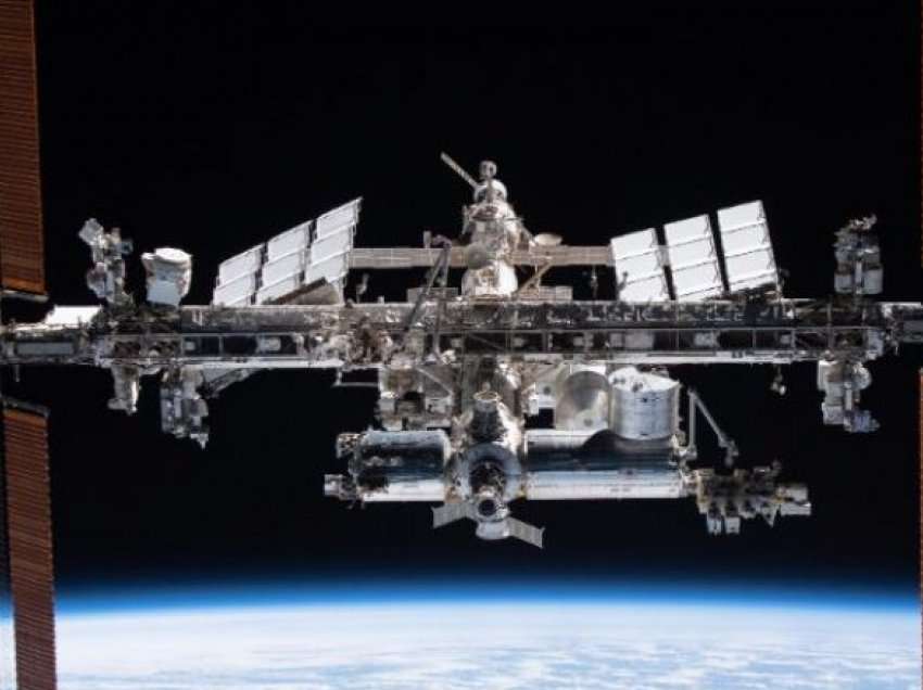 NASA planifikon ta “pensionojë” Stacionin Ndërkombëtar Hapësinor duke e përplasur në Oqeanin Paqësor