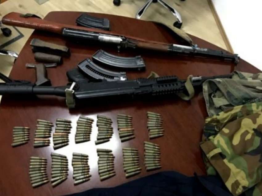 Arrestohet një i dyshuar në Gjakovë, i konfiskohen armë dhe municion