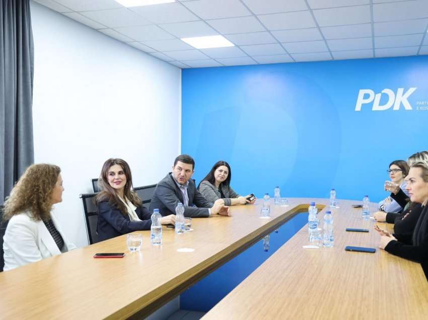 Krasniqi: Krenar që 37 gra e vajza nga PDK do të udhëheqin drejtori komunale