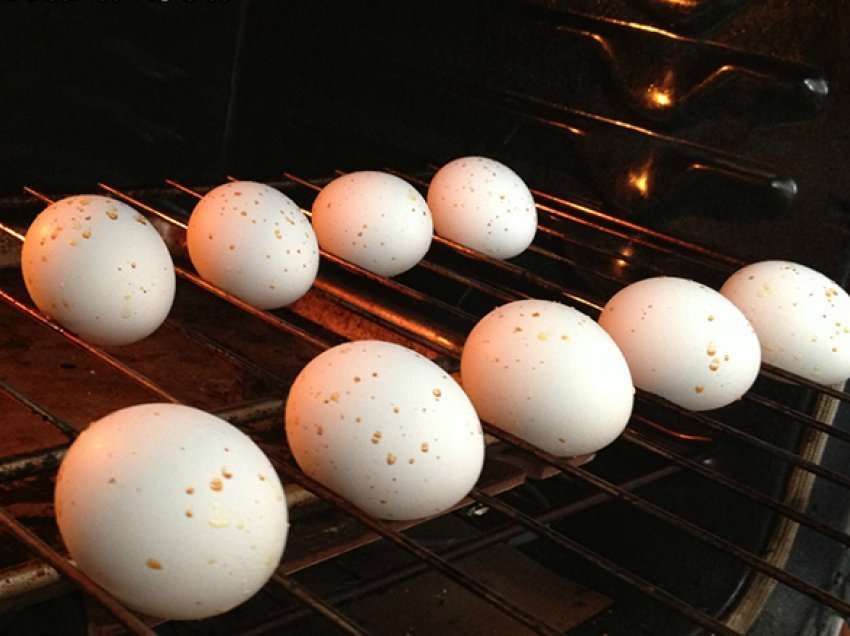 Truk i shkëlqyeshëm: Zieni vezët në furrë! 