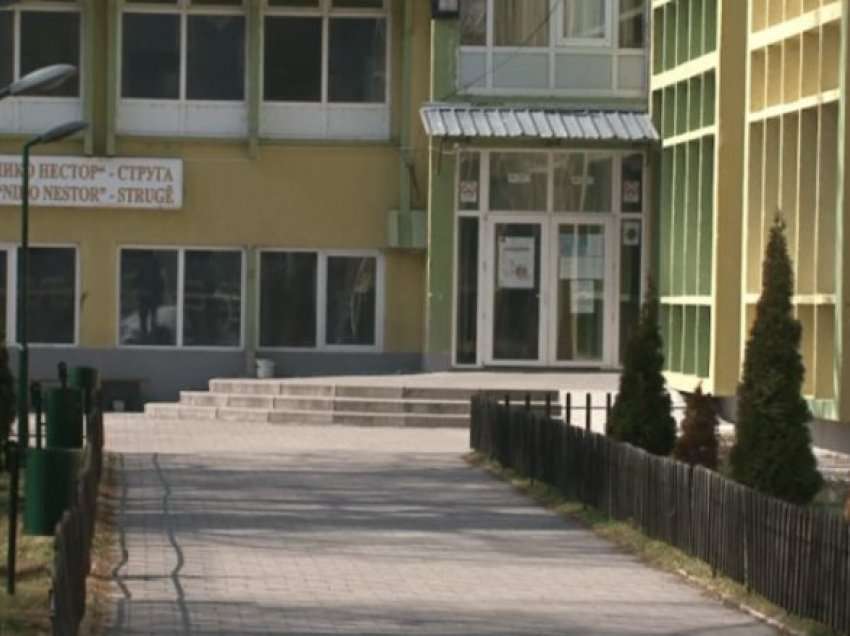 Katër muaj burg për profesorin që e sulmoi nxënësin në një shkollë të Strugës