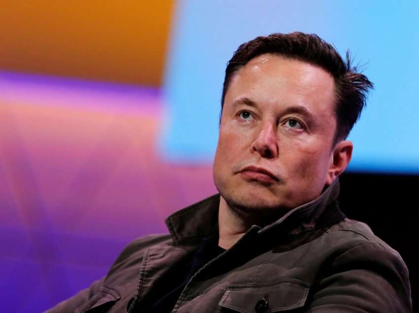 Mediat: Elon Musk në negociata për blerjen e kompanisë Twitter