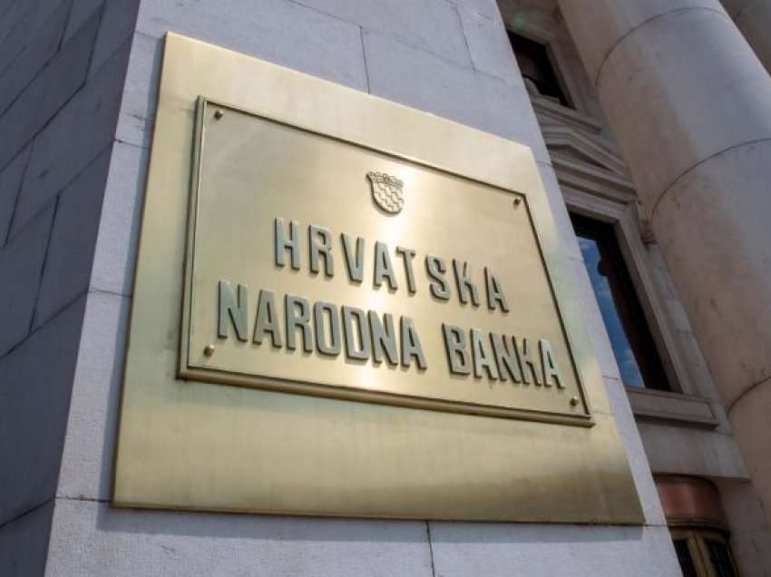Kroatëve u kërkohet të depozitojnë sa më shumë para në banka