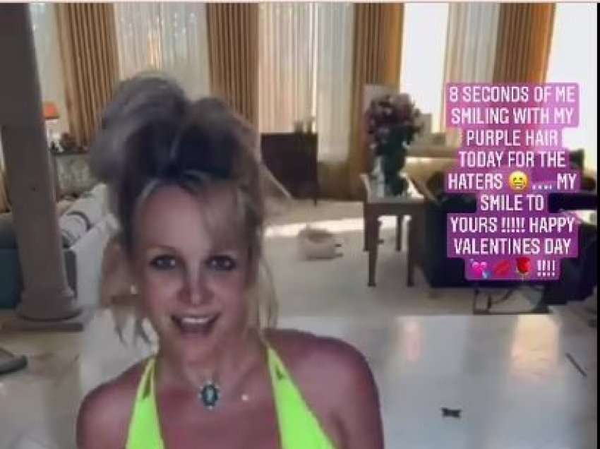 Britney Spears feston me bikini Shën Valentinin, lëvizje provokuese dhe ironi në rrjetet sociale