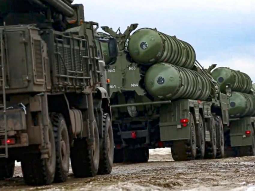 VOA: Rusia zhvillon të shtunën stërvitje me armë bërthamore mes tensioneve të larta me Ukrainën