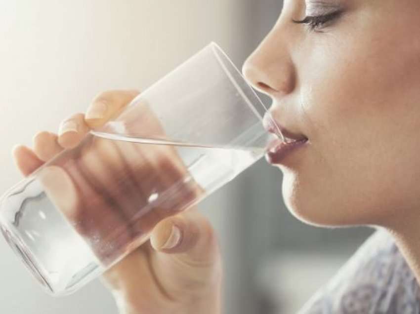 Sekreti me ujin që do t’ju bëjë të kuptoni nëse vuani nga diabeti 