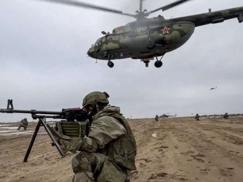 Rusia po stërvit trupa ushtarakë në Bjellorusi, frikë për një pushtimi të mundshëm të Ukrainës