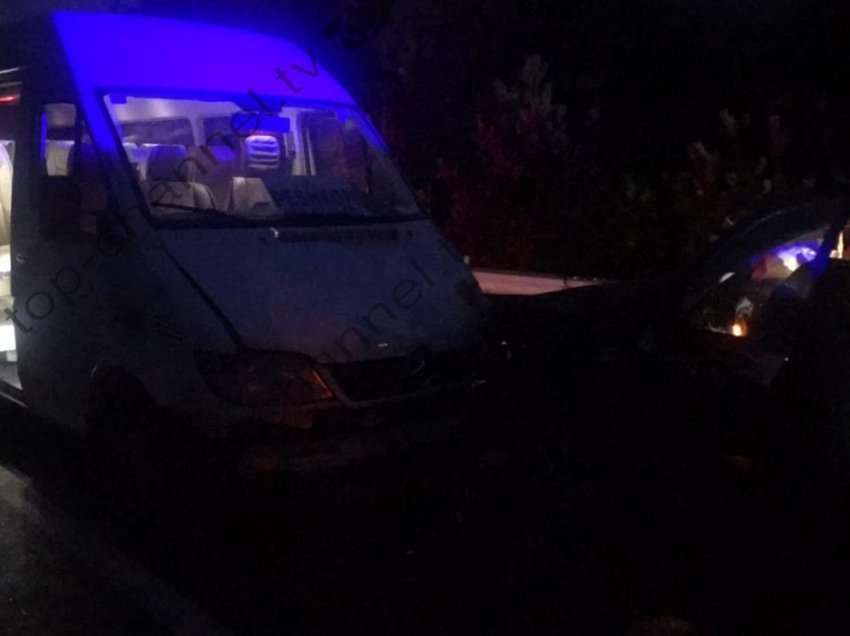 Aksident në Bulqizë, makina përplaset me furgonin