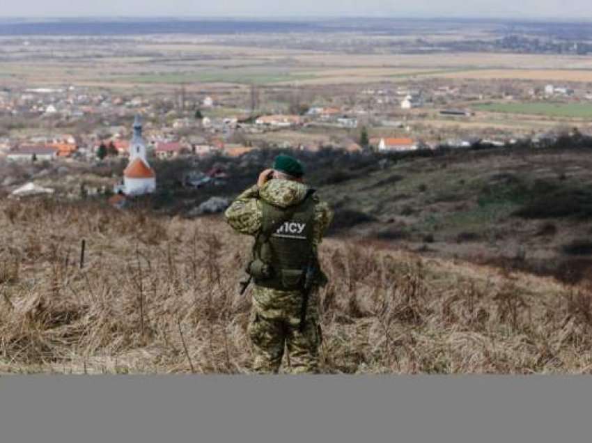 Hungaria do të vendosë trupa në kufirin me Ukrainën