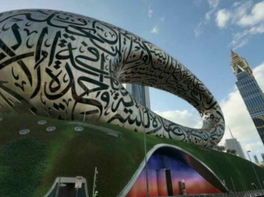 “Ndërtesa më e bukur në Tokë” hapet në Dubai