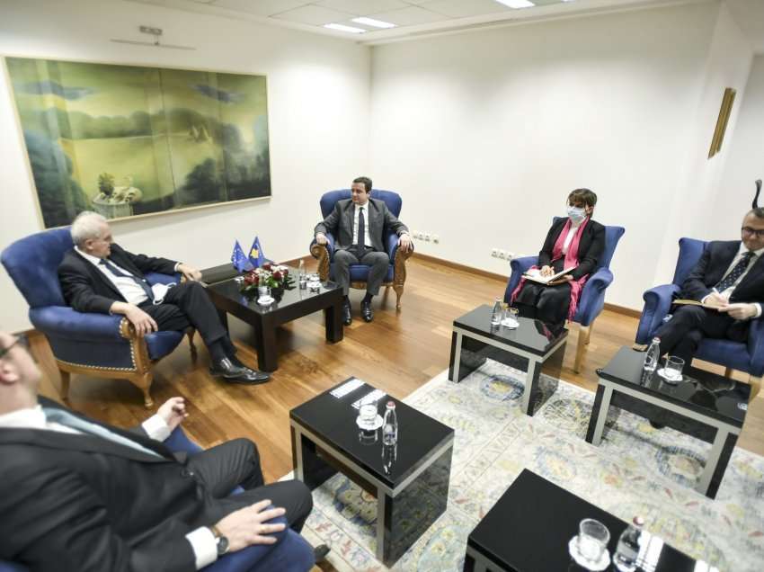 Kryeministri Kurti priti në takim Zëvendëspresidentin e Parlamentit Evropian, Rainer Wieland