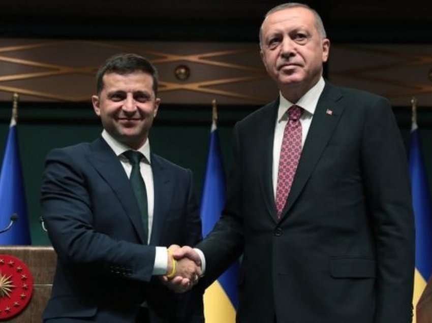 Erdogan mund të bllokojë kalimin e anijeve luftarake ruse në Detin e Zi, Zelensky: Ukraina nuk do t’ua harrojë këtë