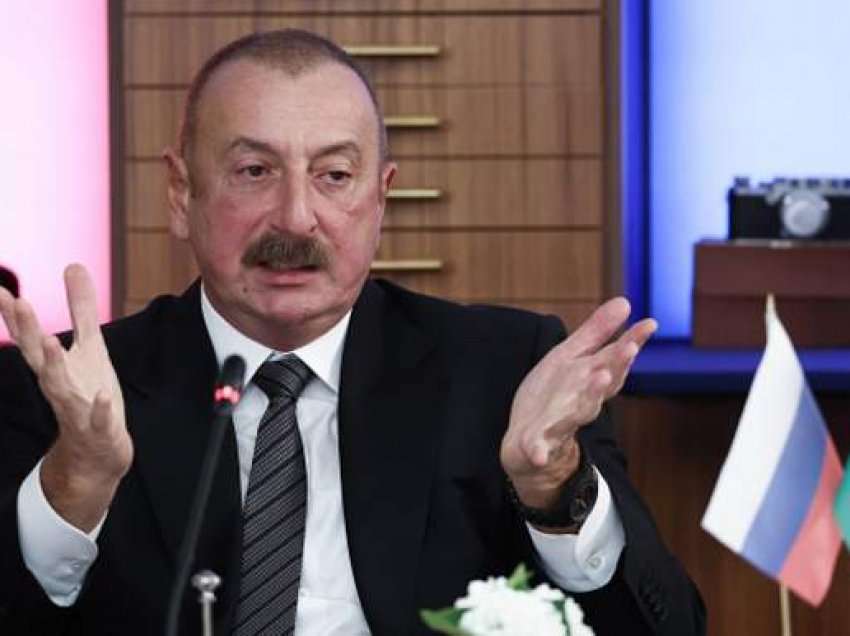 Azerbajxhani do të sigurojë karburant falas për mjekët ukrainas