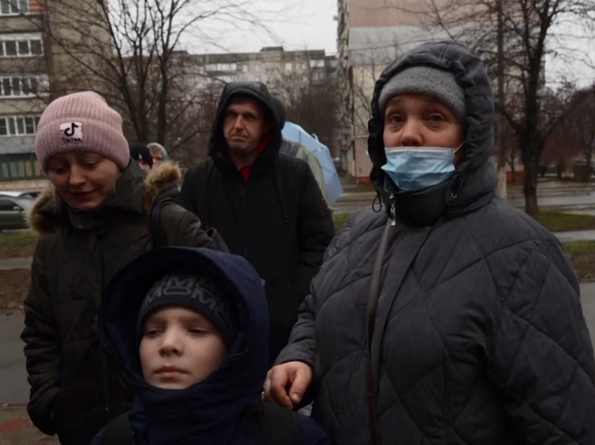 “Mami kam frikë, të lutem më shpëto”/ Rrëfimi i gruas ukrainase, për lutjen e vajzës së vogël