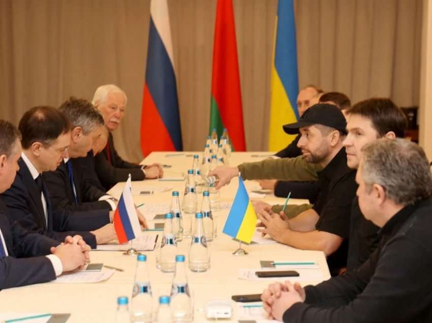 Pas përfundimit të bisedimeve Ukrainë-Rusi, flet presidenti Zelensky