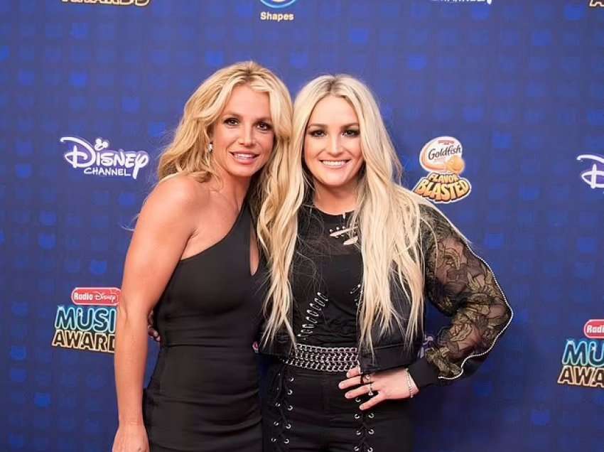 Britney Spears largon motrën nga Instagrami