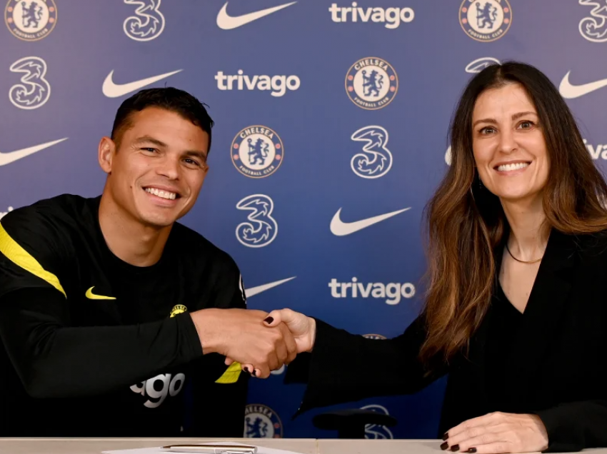 Thiago Silva rinovon kontratën me Chelsea