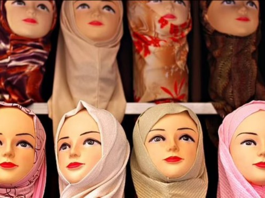 Talebanët: 'T'u pritet koka manekinëve, mund të shihen si idhuj nga gratë'
