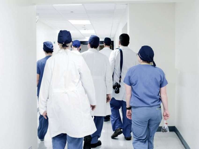 “Grevat e mjekëve janë të jashtëligjshme”, Federata e Mjekëve reagon ndaj qeverisë