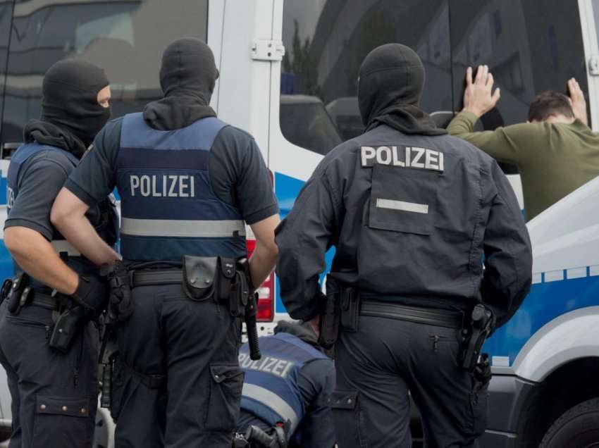 Arrestohet një shqiptar në Gjermani, vrau një polic
