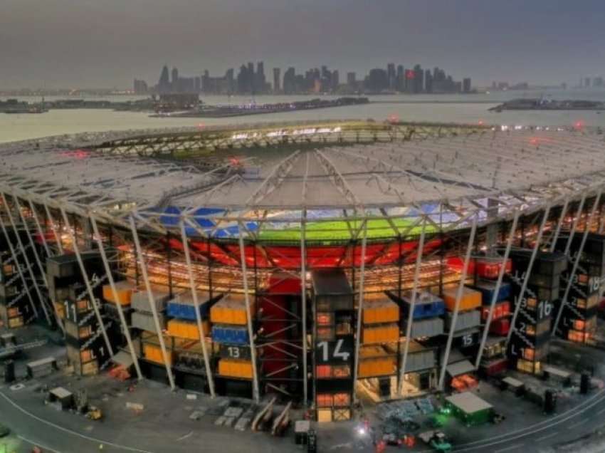 Katar, disa ndeshje të Kupës së Botës do të zhvillohen në një stadium portativ