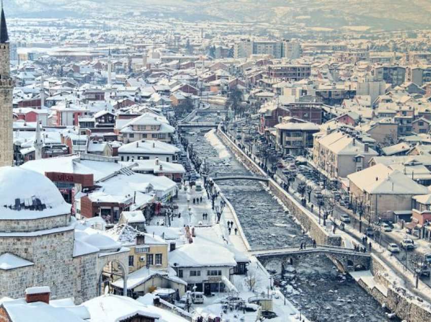 Prizren, 12 orë në ditë pa ujë të pijshëm – nesër protestojnë banorët e lagjes ‘Bajram Curri’