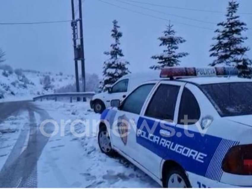 Rikthehen reshjet e borës në fshatin turistik të Dardhës, apeli i policisë për drejtuesit