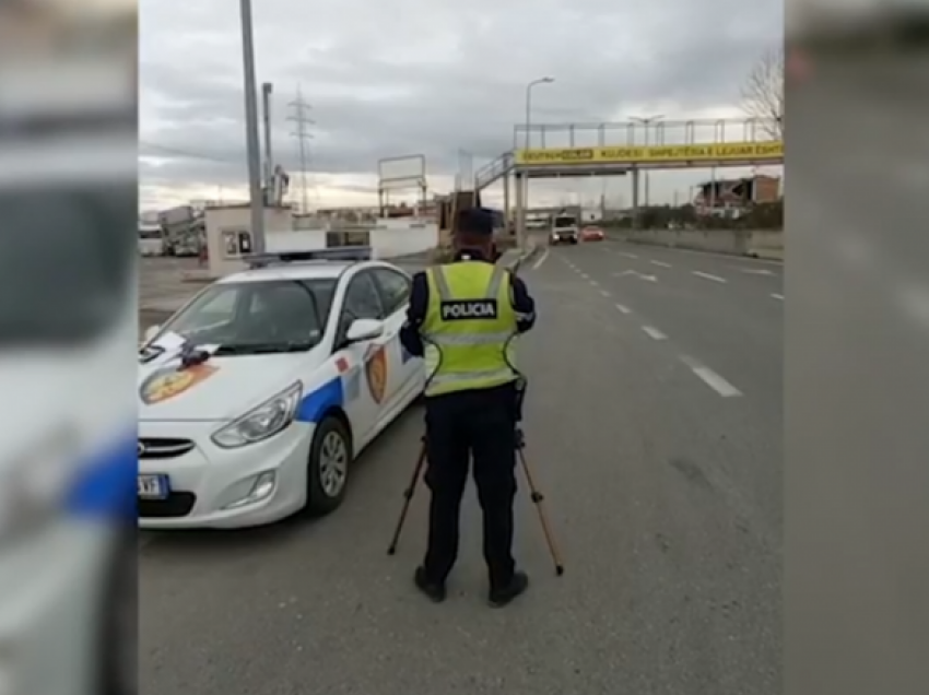 Masa të shtuara nga policia Rrugore në Durrës, 13 shoferë në pranga, mbi 1400 gjoba