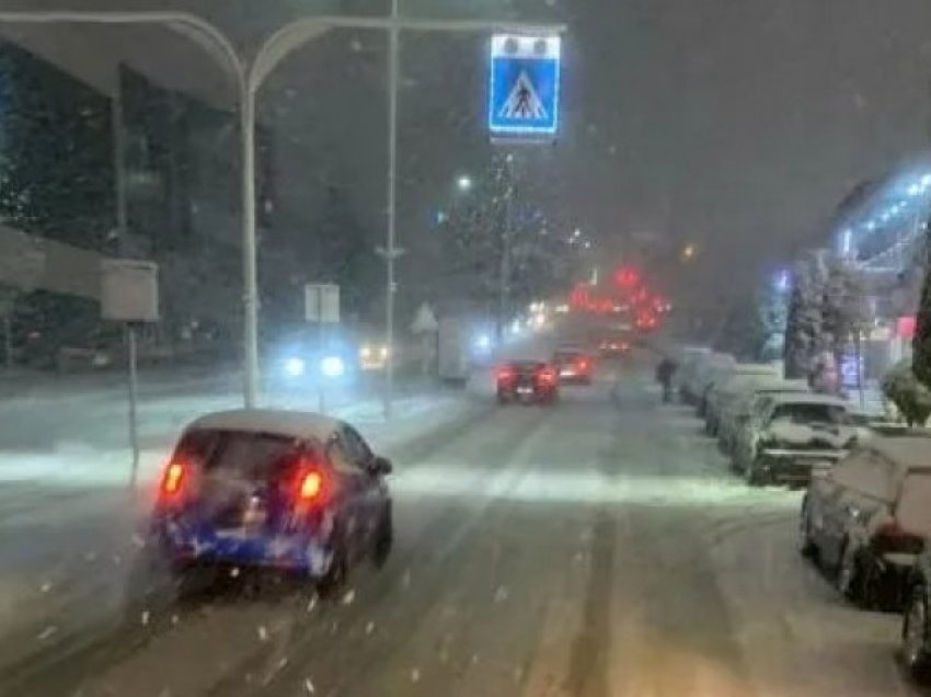 Komuna e Prishtinës jep lajmin se rrugët janë të qarkullueshme, lutje edhe për qytetarët