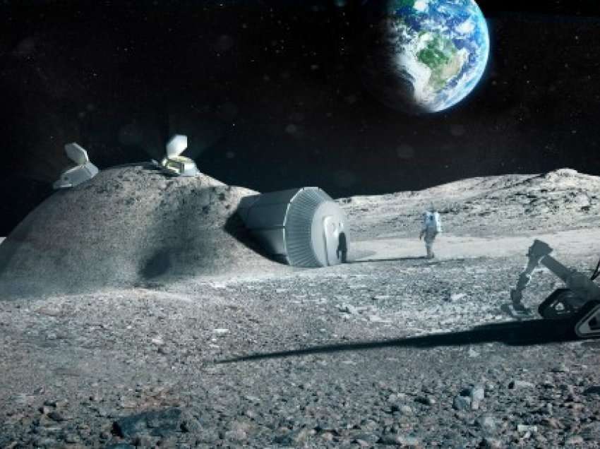 Gjenden prova të ujit në Hënë