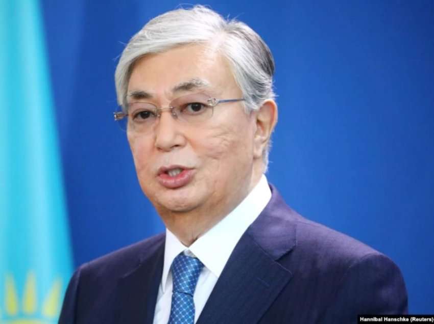Presidenti kazak paralajmëron tërheqjen e trupave të huaja