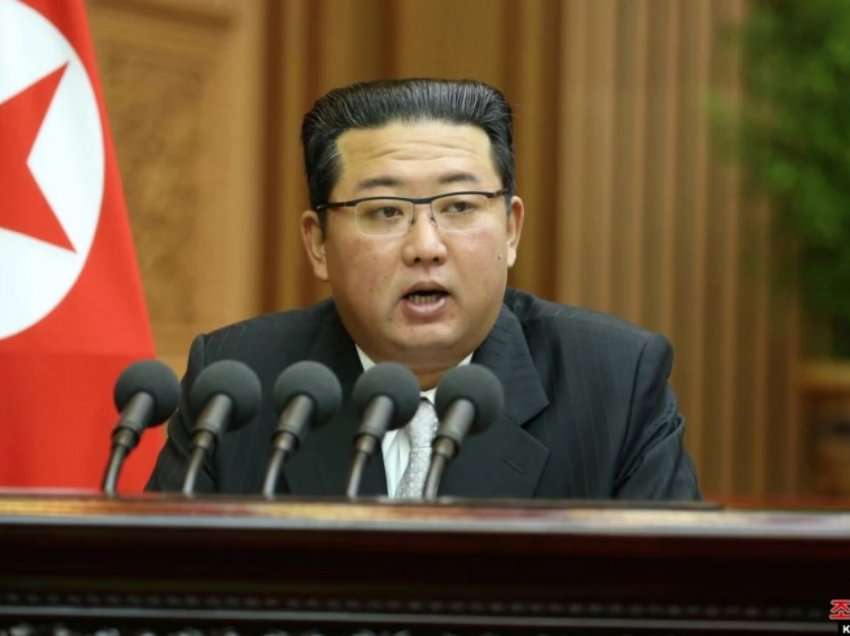 Koreja Veriore dyshohet se ka lëshuar raketë balistike