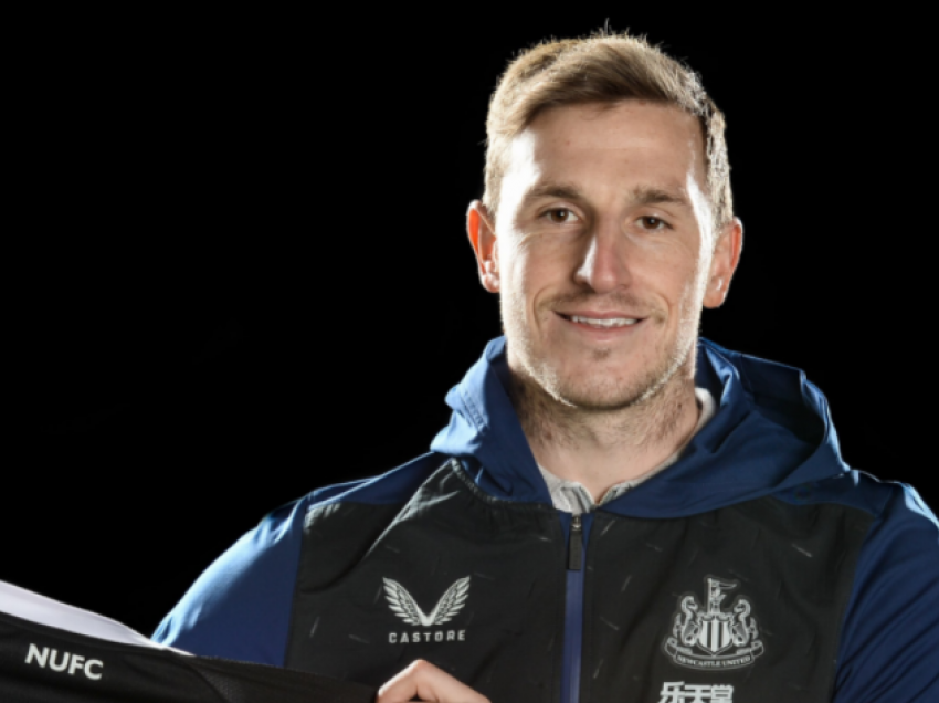 Newcastle United zyrtarizon nënshkrimin me Chris Wood
