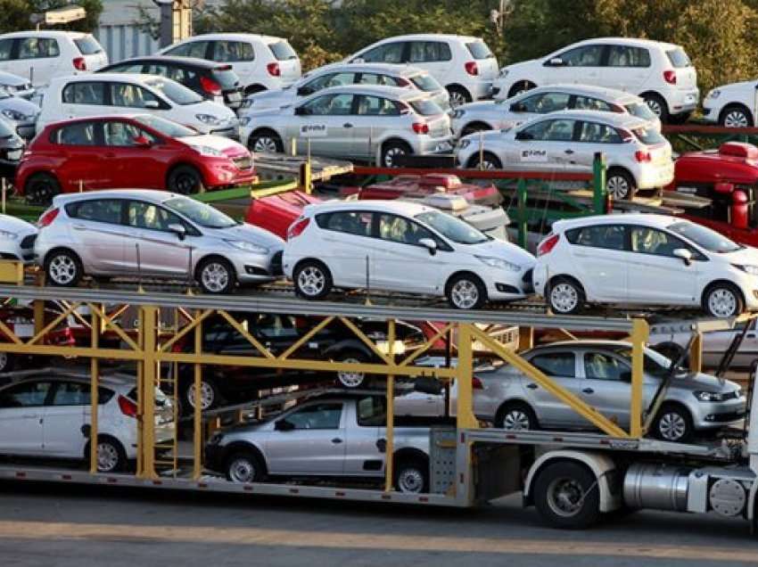 Rregullat e reja të importit të makinave, nuk mund të blini më asnjë makinë më të vjetër se viti 2007
