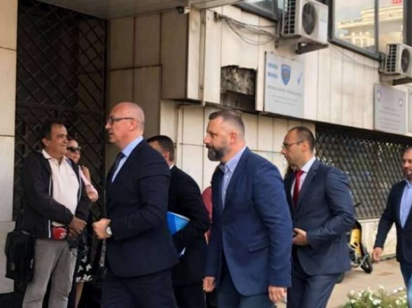 Lista Serbe hedh akuza: Milan Kovaçeviq u sulmua në Runik, forcat speciale ...!