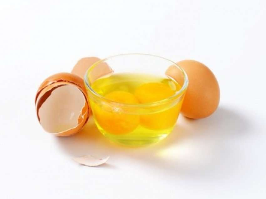 ​Çfarë ndodh në trupin tuaj kur hani vetëm të bardhën e vezës e jo të verdhën