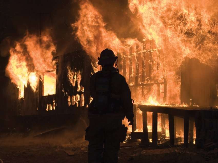 Pesë të vdekur nga zjarri në shtëpinë e të moshuarve në Spanjë