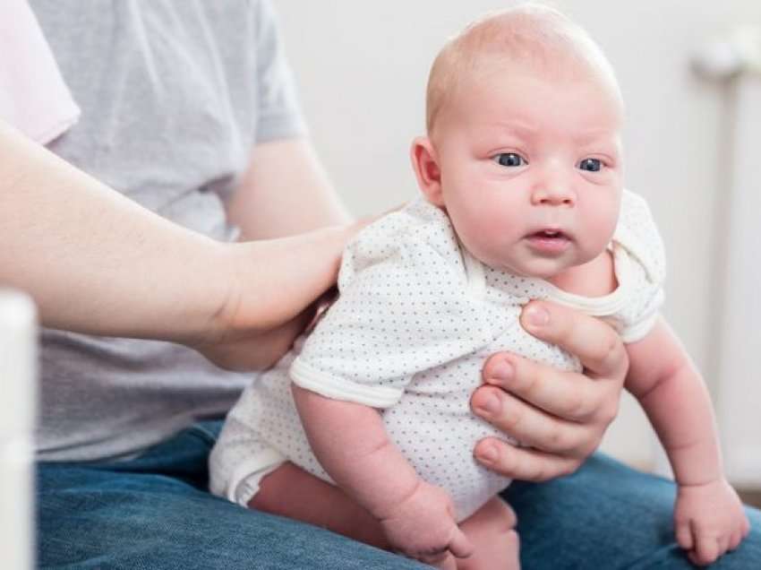 Si t’i ndihmoni bebes të gromësijë më lehtë