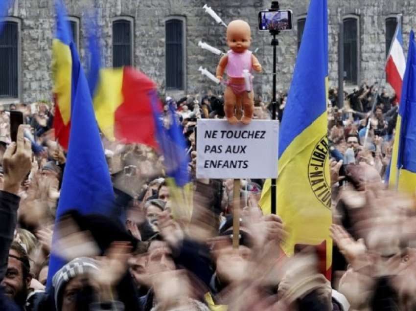 Topa uji dhe gaz lotsjellës kundër protestuesve në Belgjikë