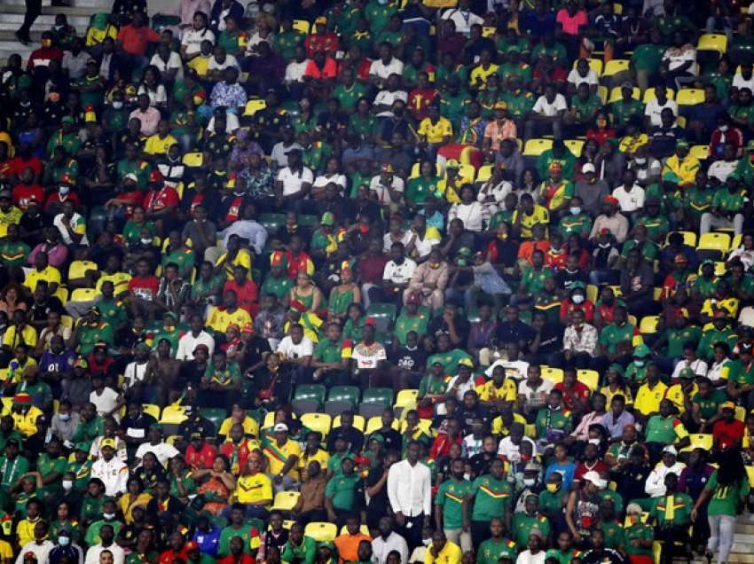 E trishtë, dyshohet për gjashtë të vdekur në lojën e Kamerunit dhe Komoreve
