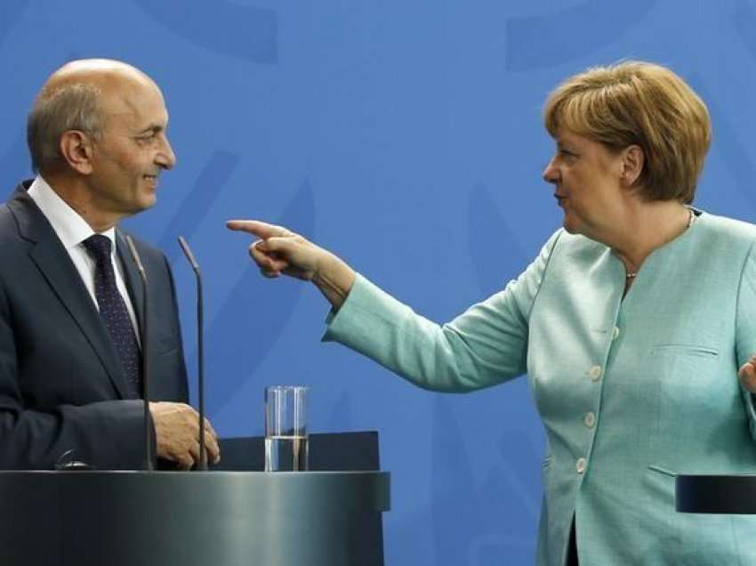 Mustafa tregon takimin me Merkelin