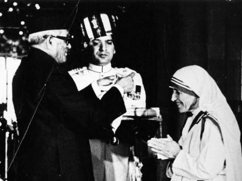 42 vjet nga nderimi i Shën Terezës me çmimin më të lartë të Indisë