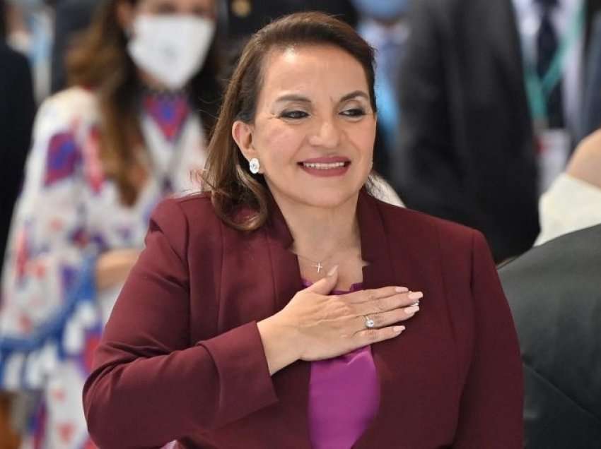 Xiomara Castro betohet si presidentja e parë grua në Honduras